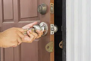 Houston Lock And Safe Houston, TX 281-668-0053 - emergency-locksmith-opening